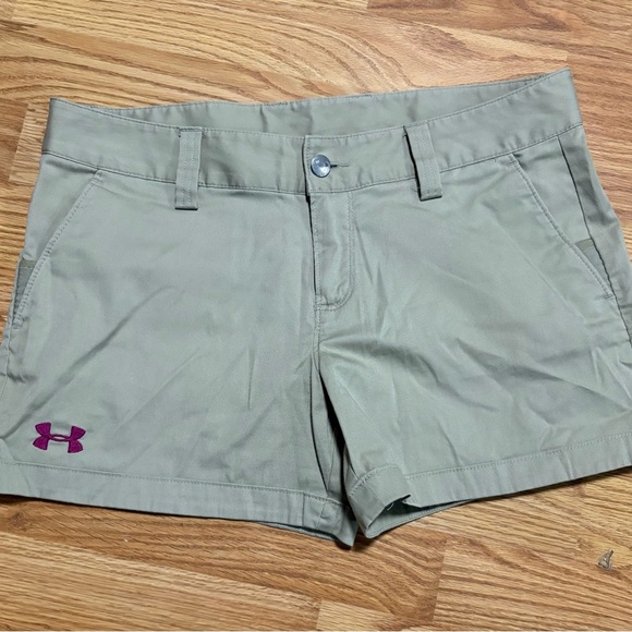 Under Armour zip front shorts size 6 khaki color - Picture 1 of 6